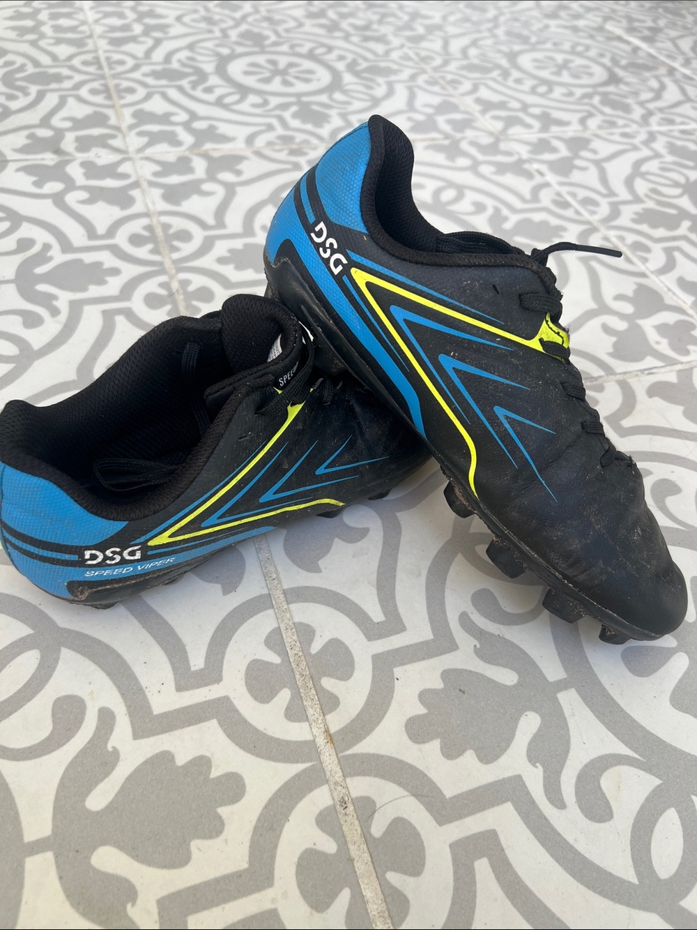 DSG Black Boys Athletic soccer Cleats with Blue and Yellow Accents size 3 US